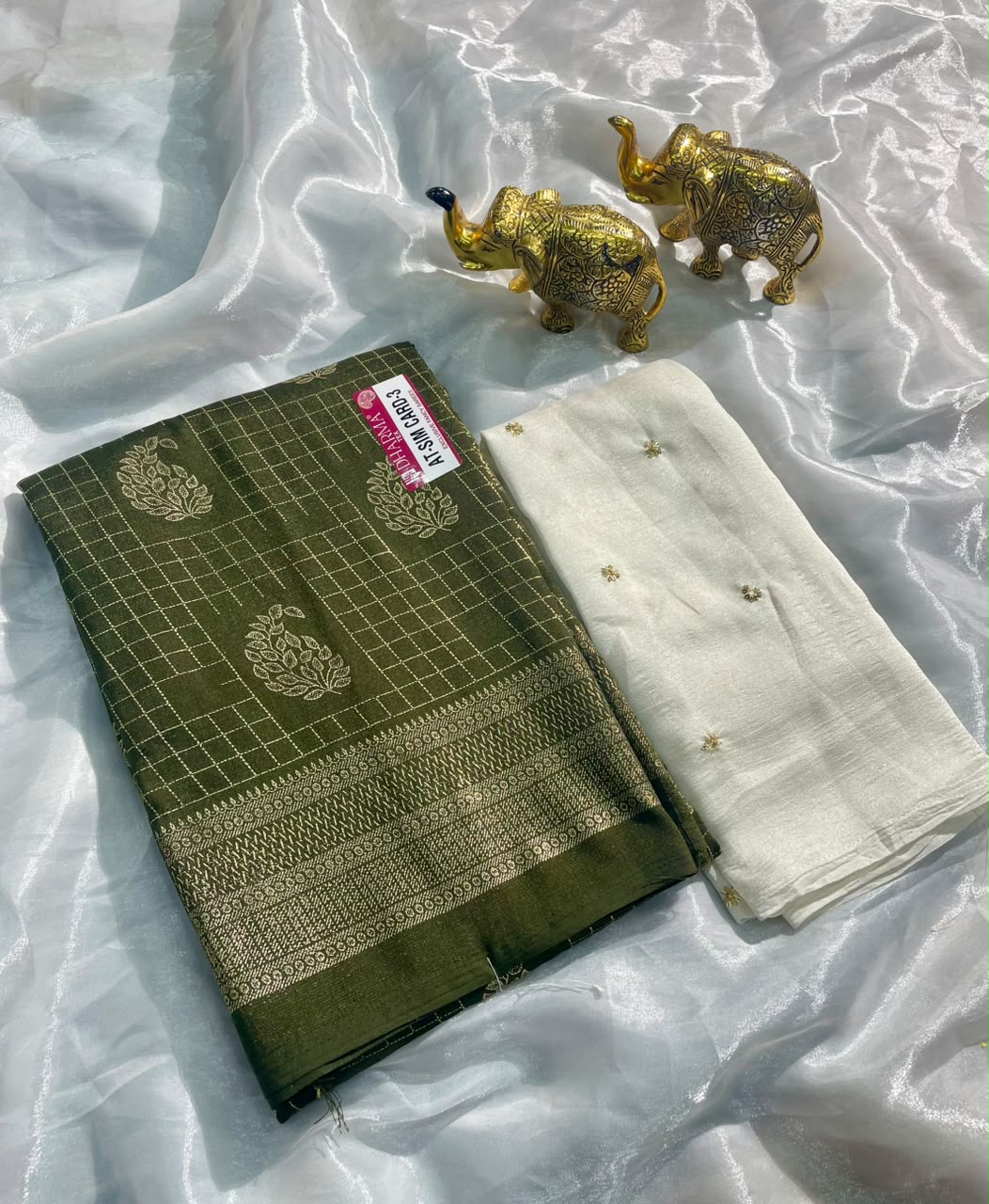 AT-SIM CARD-3  VICHITRA FABRIC SAREE WITH BEAUTIFUL DESIGN WITH ZIGZAG DESIGN WITH BEAUTIFUL BUTTA DESIGN WITH TASSELS WITH BLOUSE
