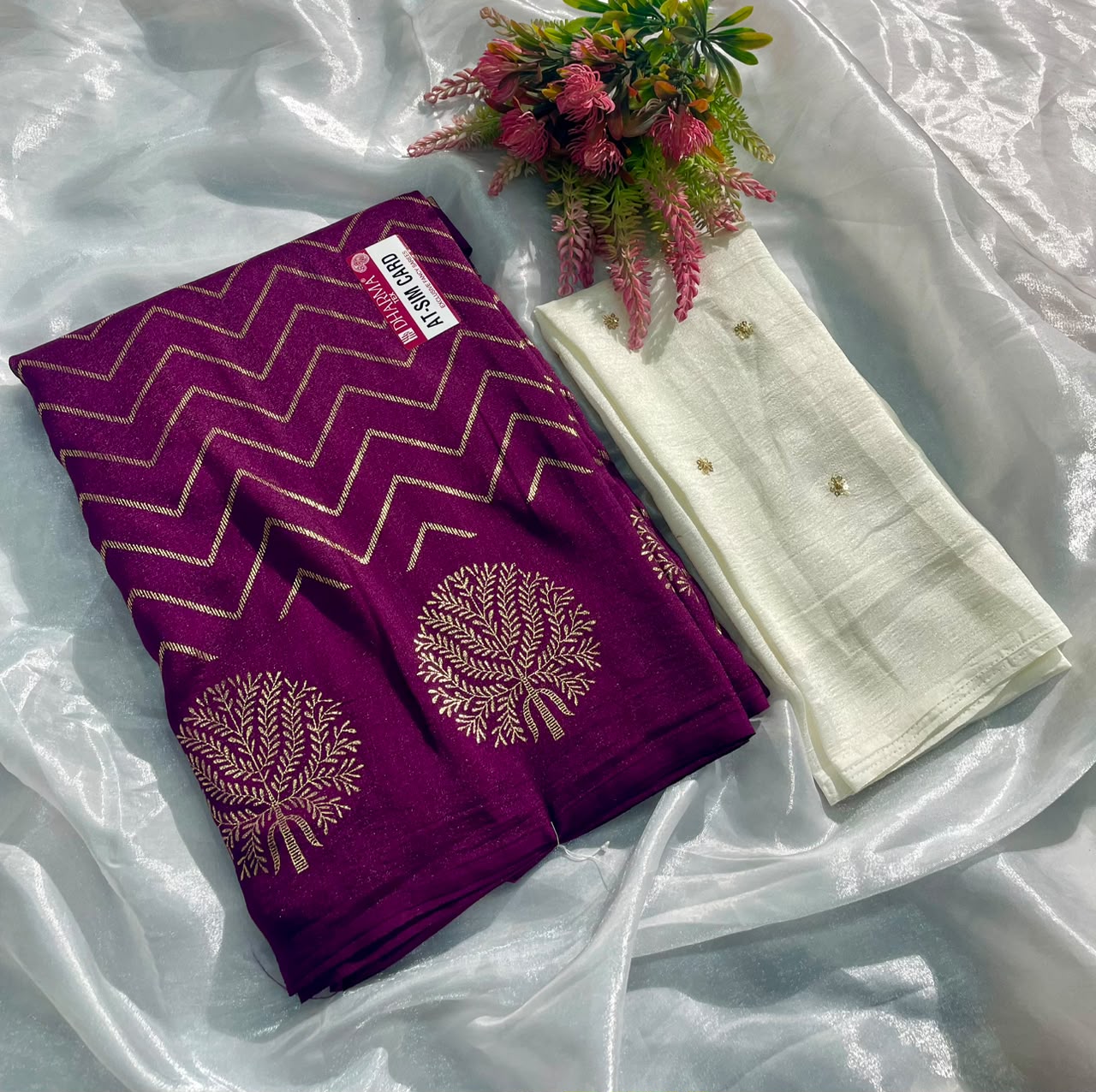 AT-SIM CARD VICHITRA FABRIC SAREE WITH BEAUTIFUL DESIGN WITH ZIGZAG DESIGN WITH BEAUTIFUL BUTTA DESIGN WITH TASSELS WITH BLOUSE