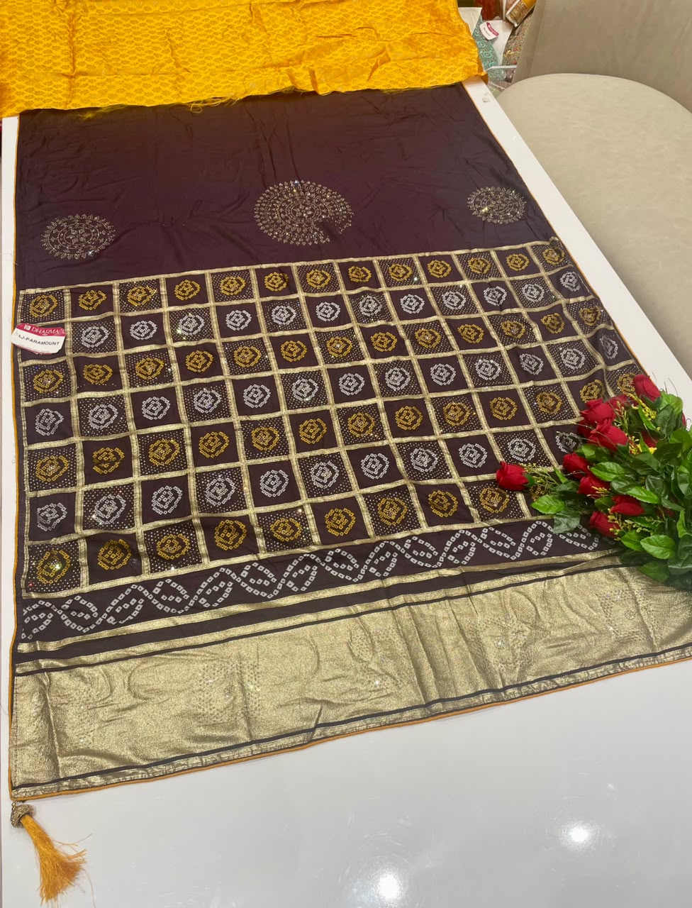 AJ-PARAMOUNT DOLA SILK FABRIC SAREE WITH BEAUTIFUL DESIGN WITH HEAVY RICH PALLU DESIGN WITH BOX DESIGN WITH LAGNI PATTA WORK WITH DIAMOND WORK WITH PIPING AND YTASSELS WITH BLOUSE
