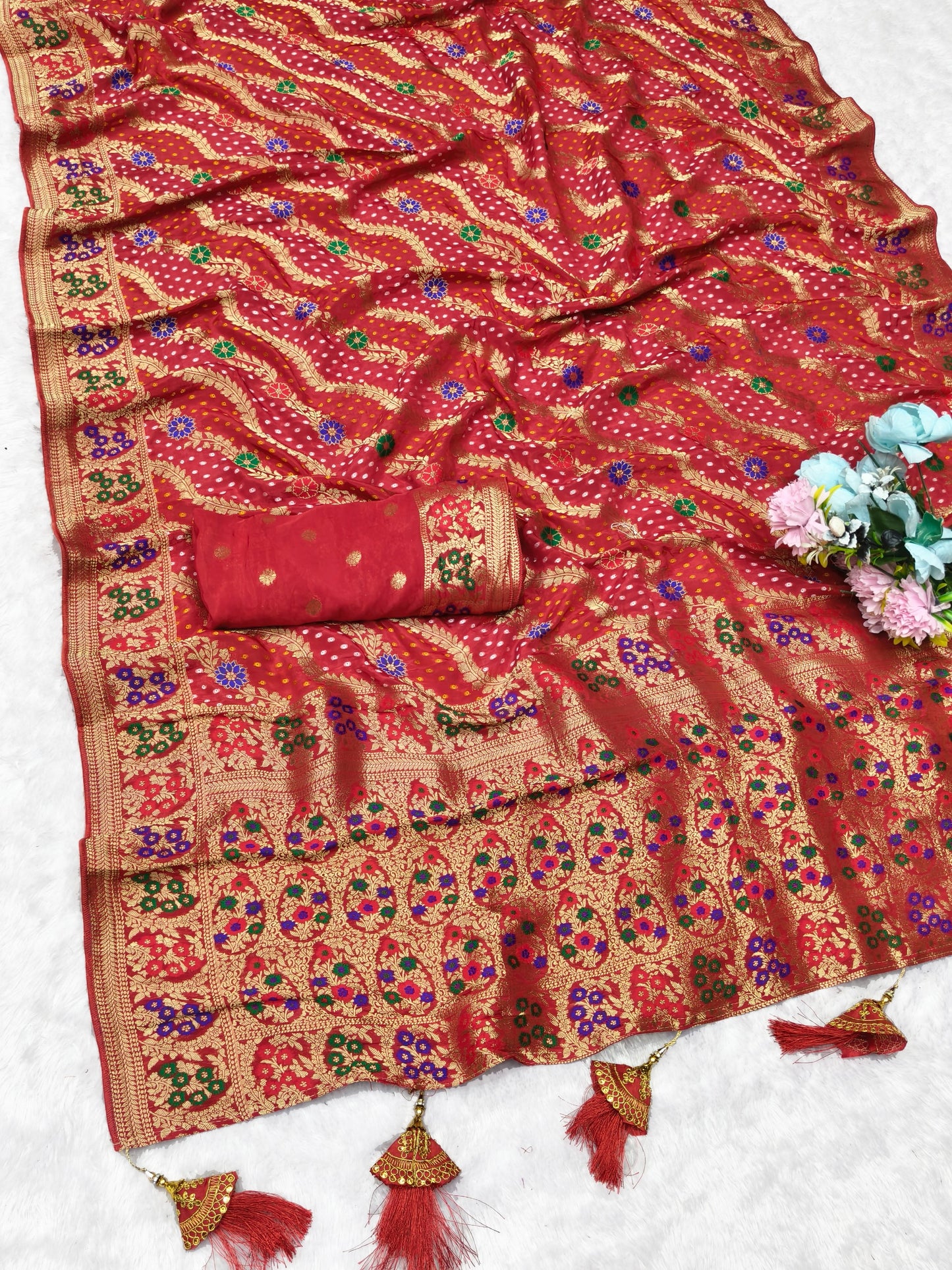 AJ-HEENA HO SILK FABRIC SAREE WITH RICH PALLU DESIGN WITH BEAUTIFUL DESIGN WITH LEHARIYA DESIGN WITH PIPING AND TASSELS WITH BLOUSE