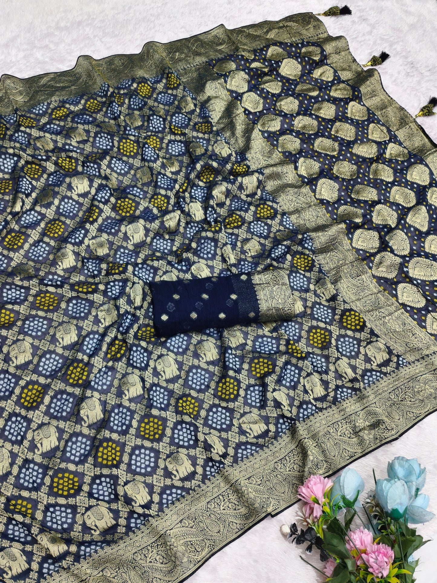 AJ-AVANI  VISCOS KHADDI GEORGETTE FABRIC SAREE WITH BEAUTIFUL GAJRAJ DESIGN WITH RICH PALLU WITH BEAUTIFUL BANDHANI PRINT WITH FLORAL BORDER WITH BLOUSE
