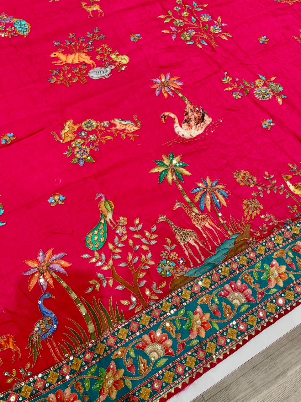 AJ-AARCHI POSITION PRINT FABRIC SAREE WITH VISCOS PRINT WITH BEAUTIFUL DESIGN WITH HEAVY EMBROIDERY WORK WITH THREAD WORK WITH SEQUENCE WORK WITH BEAUTIFUL SAMOSA BORDER WITH PEACOCK DESIGN WITH BLOUSE