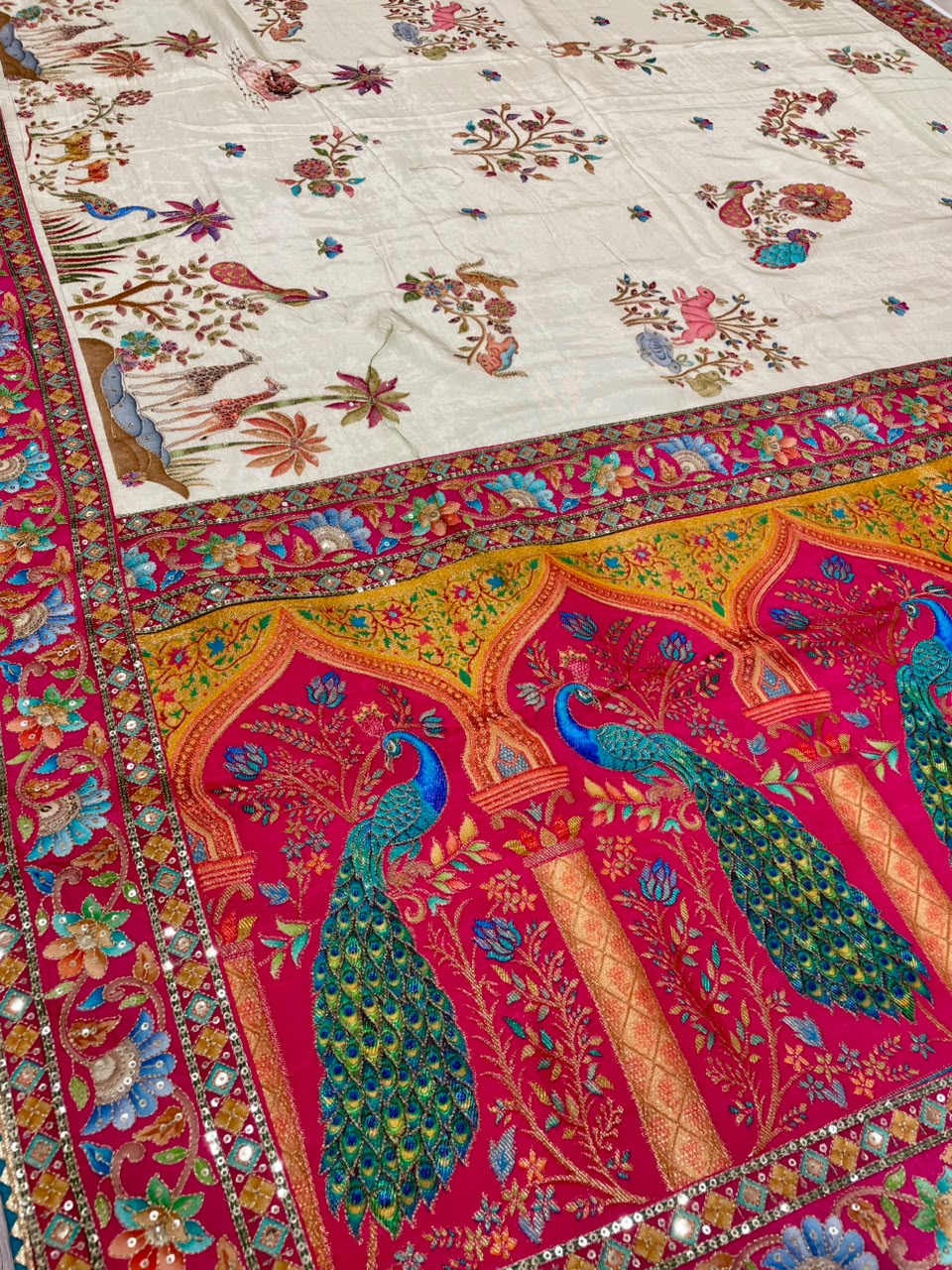 AJ-AARCHI POSITION PRINT FABRIC SAREE WITH VISCOS PRINT WITH BEAUTIFUL DESIGN WITH HEAVY EMBROIDERY WORK WITH THREAD WORK WITH SEQUENCE WORK WITH BEAUTIFUL SAMOSA BORDER WITH PEACOCK DESIGN WITH BLOUSE