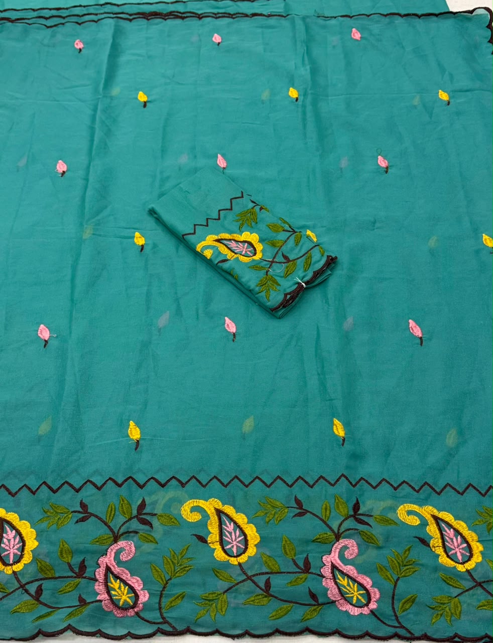 NN-2207 GEORGETTE FABRIC SAREE WITH BEAUTIFUL THREAD WORK EMBROIDERY ALLOVER WITH BLOUSE
